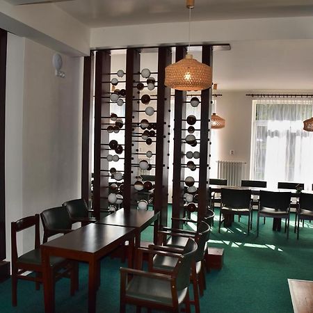 Hotel Forestyma Hodonin Ngoại thất bức ảnh